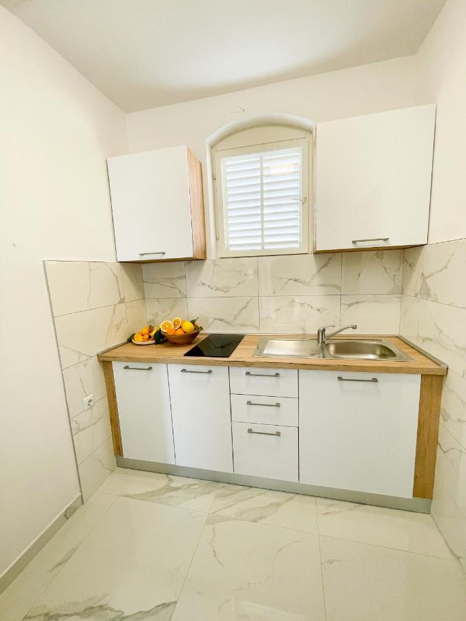 Sea View Apartment Amaro Korčula Esterno foto